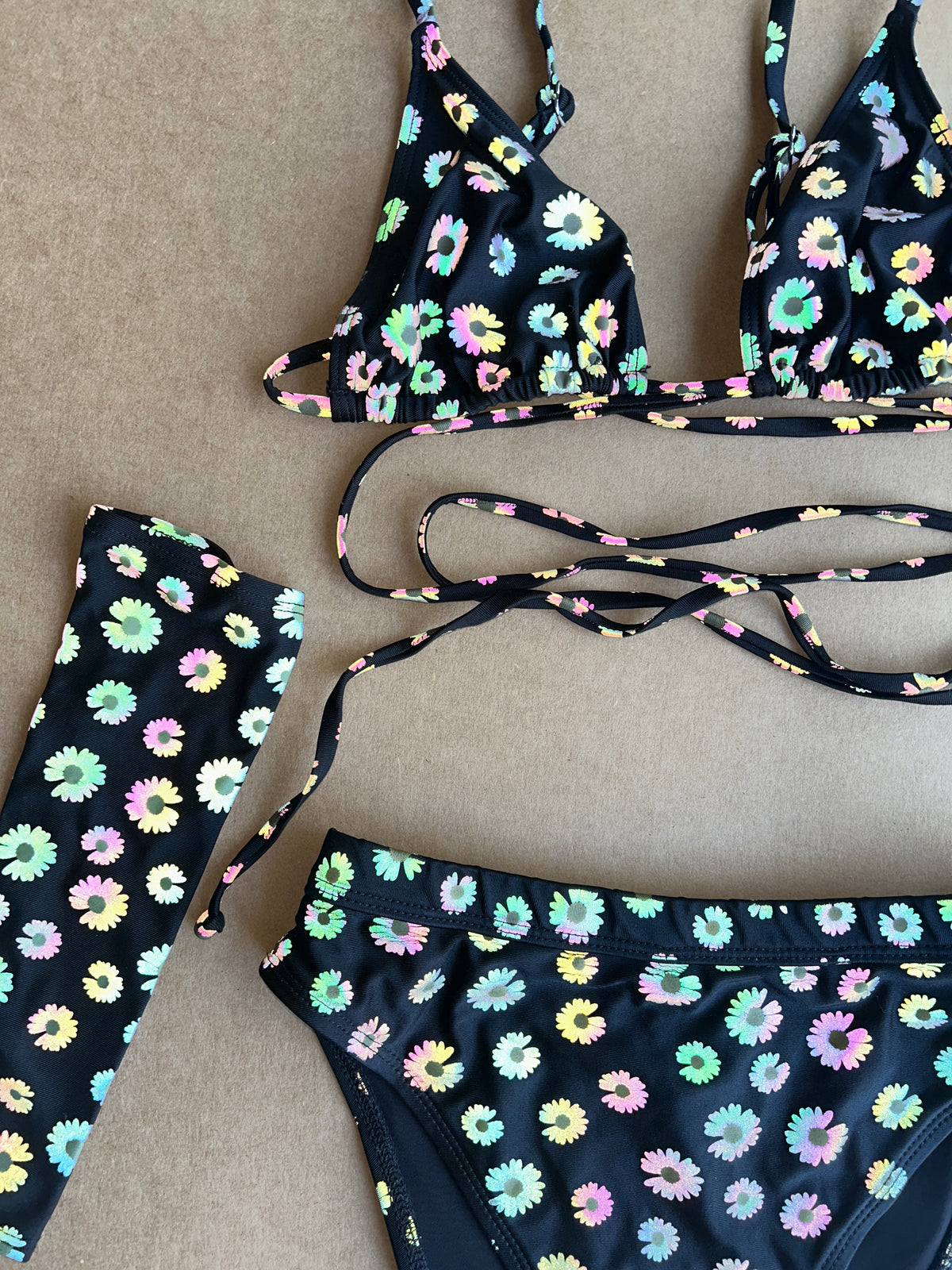 Dark Reflective Daisy Set
