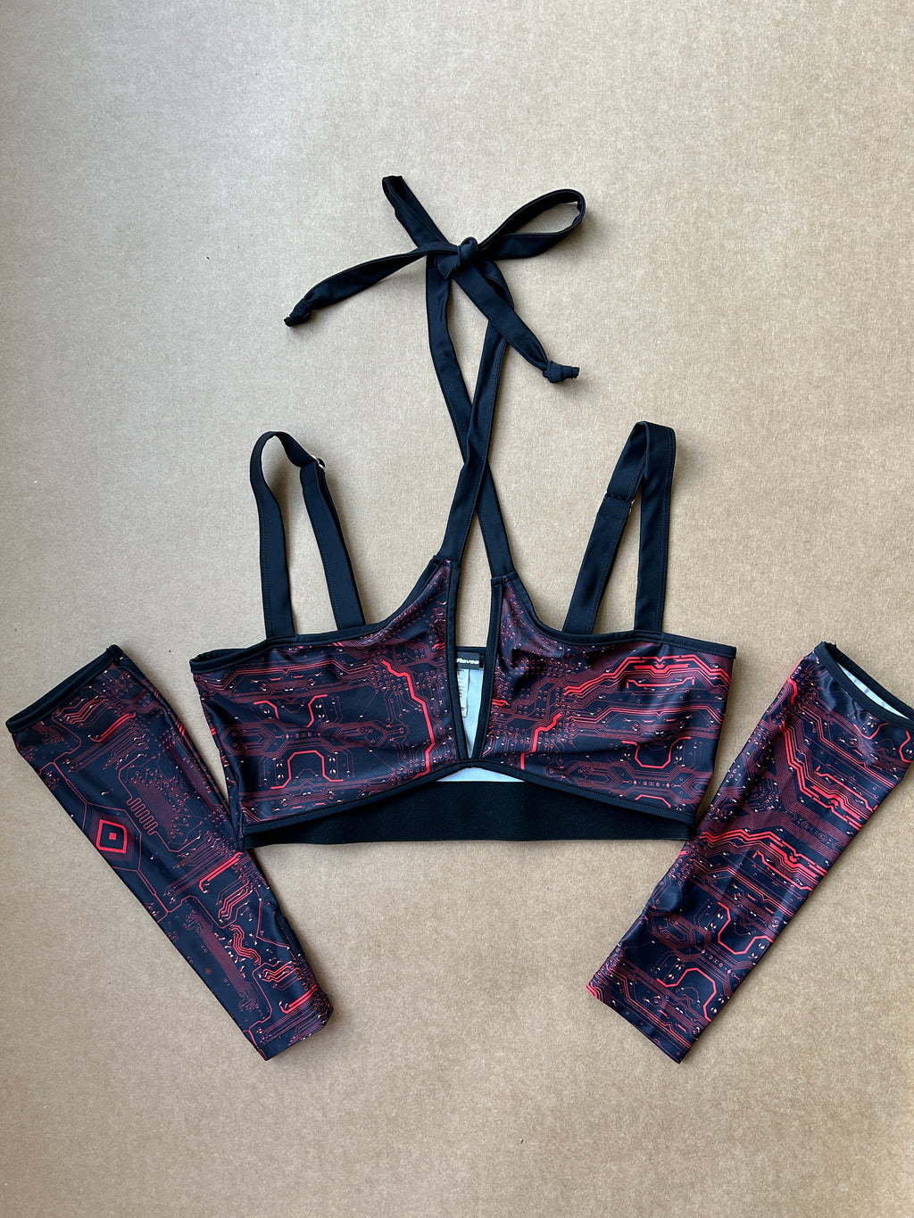 Infinite Matrix Top & Sleeves