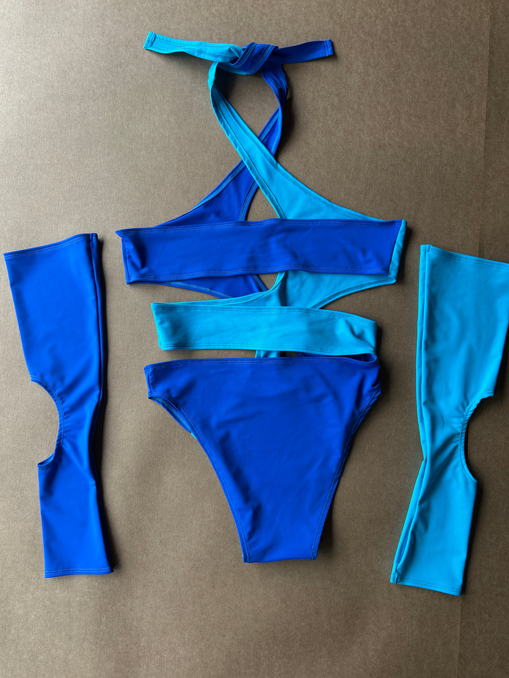 Suspex Two-tone Halter Set