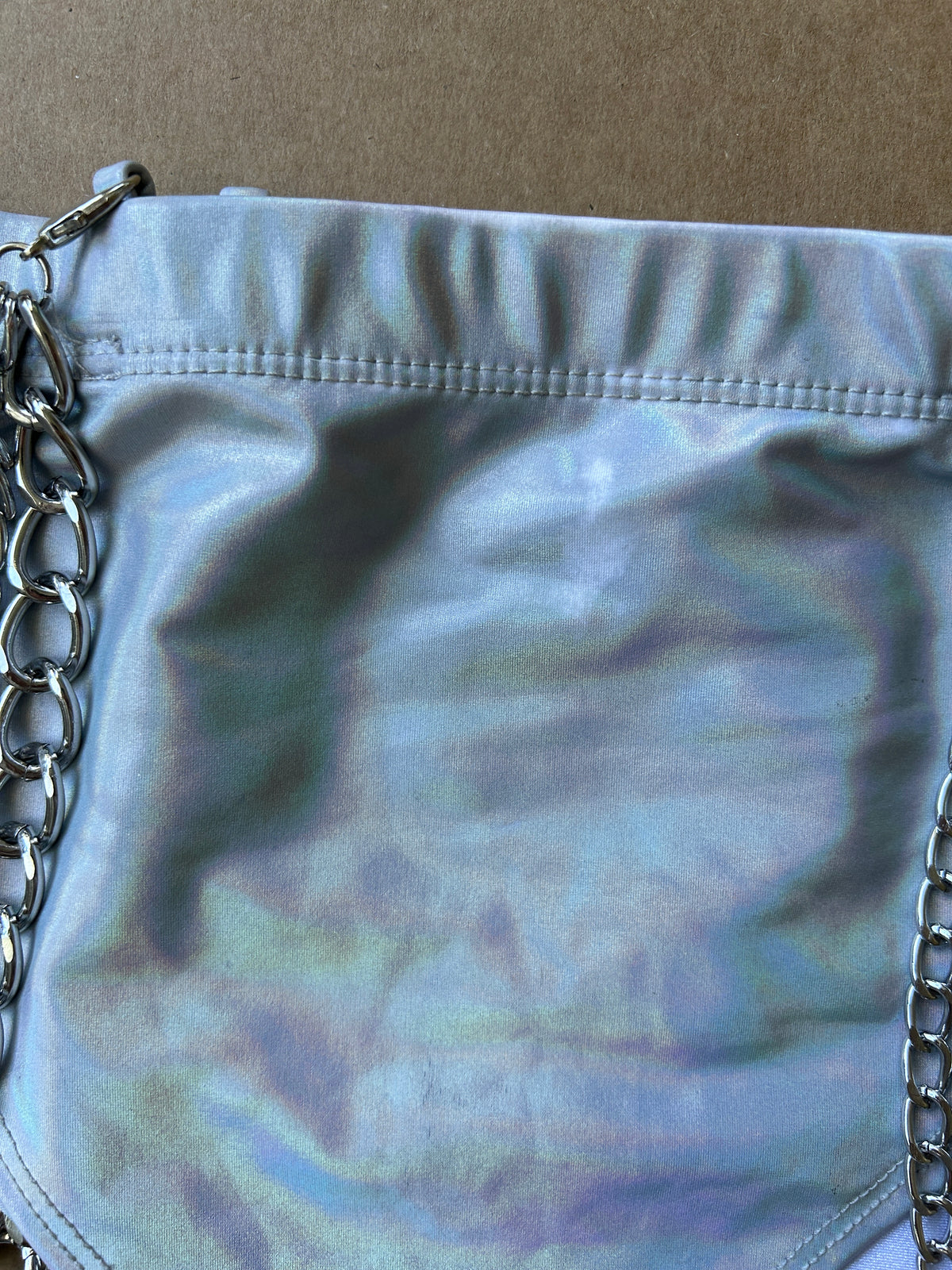 Holographic Chain Bottoms